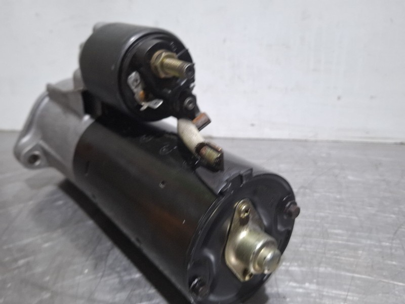 Recambio de motor arranque para volkswagen passat referencia OEM IAM 0001124020 / 068911024H  