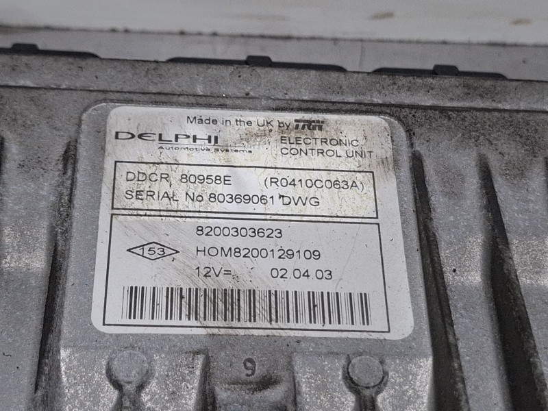 Recambio de centralita motor para renault kangoo referencia OEM IAM 8200303623  