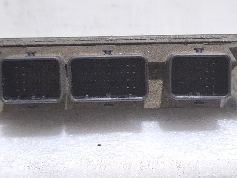 Recambio de centralita motor para renault kangoo referencia OEM IAM 8200303623  