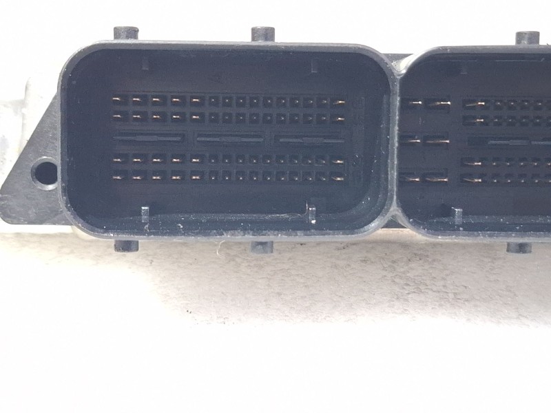 Recambio de centralita motor para audi a4 referencia OEM IAM 03G906016JD / 0281012654  