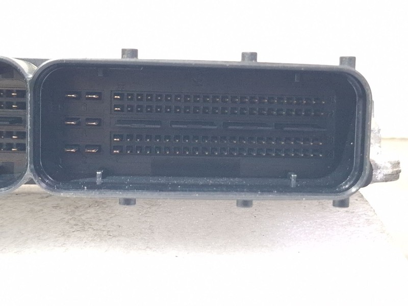 Recambio de centralita motor para audi a4 referencia OEM IAM 03G906016JD / 0281012654  