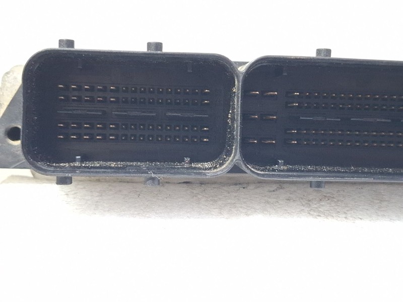 Recambio de centralita motor para skoda octavia referencia OEM IAM 03G906016DJ / 0281011883  