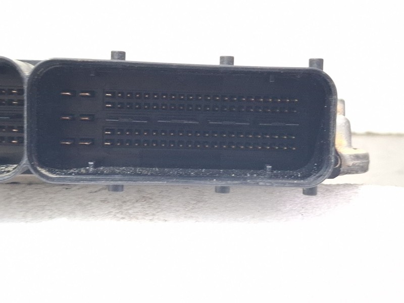 Recambio de centralita motor para skoda octavia referencia OEM IAM 03G906016DJ / 0281011883  