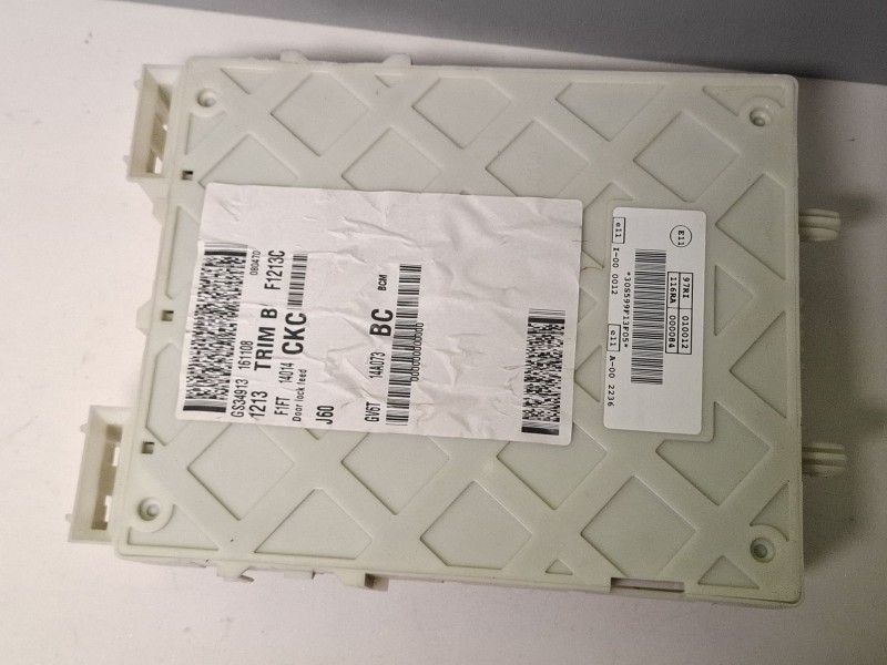 Recambio de caja reles / fusibles para ford focus referencia OEM IAM 30S599F13F05 / 599F13F05  