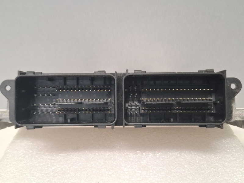 Recambio de centralita motor para ford focus referencia OEM IAM 0281034042  