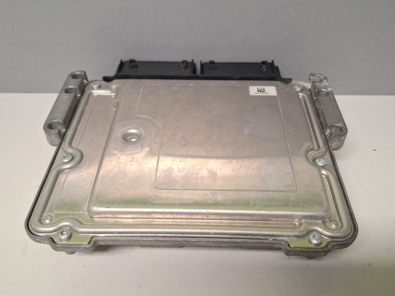 Recambio de centralita motor para ford focus referencia OEM IAM 0281034042  