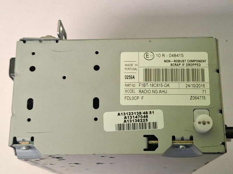 Recambio de sistema audio / radio cd para ford focus referencia OEM IAM F1BT-18C815-GK  