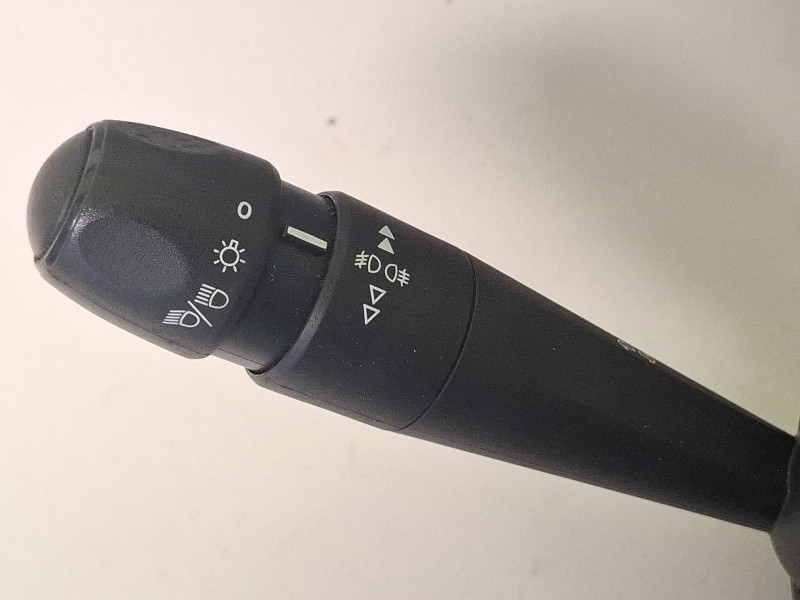 Recambio de mando multifuncion para peugeot 208 referencia OEM IAM 98081767ZD03  