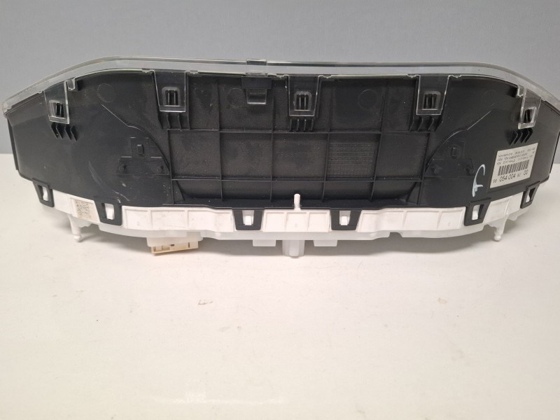 Recambio de cuenta kilometros para peugeot 208 referencia OEM IAM 980540048000  