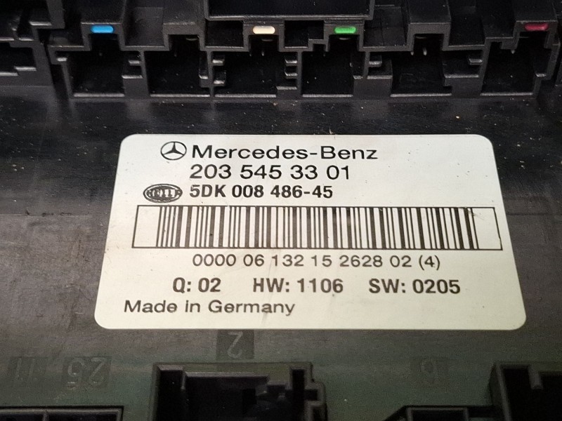 Recambio de caja reles / fusibles para mercedes-benz c180 referencia OEM IAM 5DK00848645 / 2035453301  