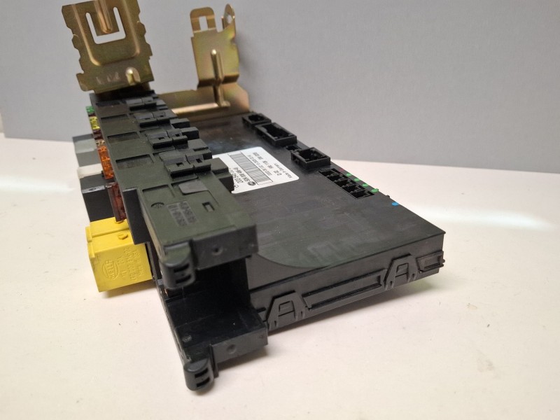 Recambio de caja reles / fusibles para mercedes-benz c180 referencia OEM IAM 5DK00848645 / 2035453301  