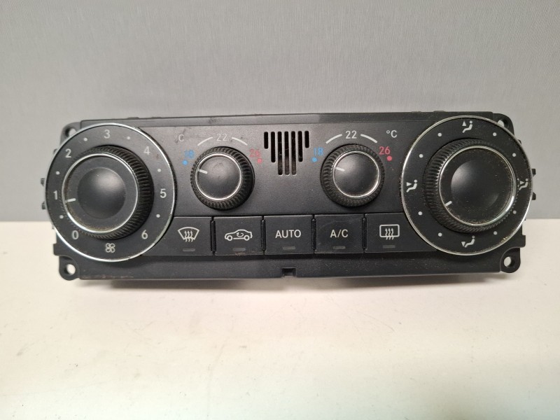 Recambio de mando climatizador para mercedes-benz c180 referencia OEM IAM A2038304085 / F011500039  