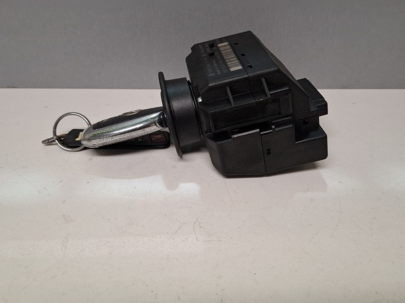 Recambio de conmutador de arranque para mercedes-benz c180 referencia OEM IAM 2095453308  