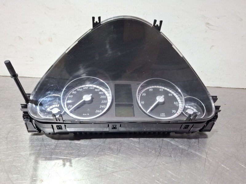 Recambio de cuenta kilometros para mercedes-benz c180 referencia OEM IAM A2C53092408  