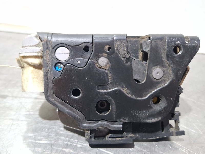 Recambio de cerradura puerta delantera izquierda para seat leon 2.0 tdi 6v referencia OEM IAM 03G906016AJ  