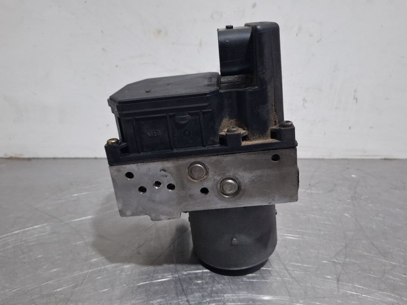 Recambio de modulo abs para audi a4 referencia OEM IAM 0265950012 / 0265225045 / 8E0614517A  
