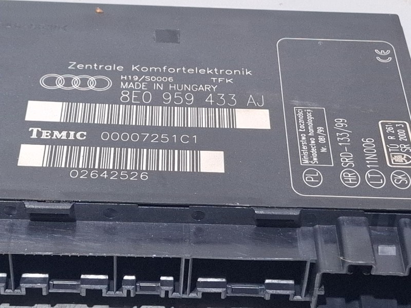 Recambio de modulo confort para audi a4 referencia OEM IAM 8E0959433AJ  