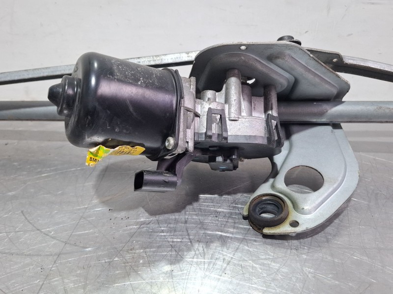 Recambio de motor limpia delantero para mini one referencia OEM IAM 53555304  