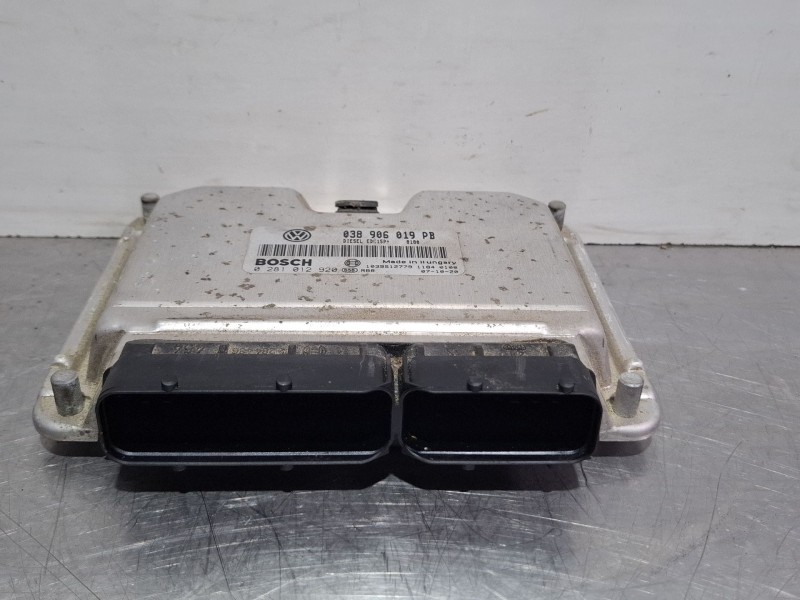 Recambio de centralita motor para skoda octavia referencia OEM IAM 038906019PB / 0281012920  