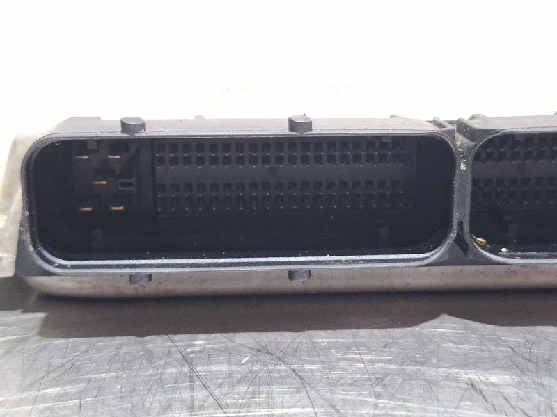 Recambio de centralita motor para skoda octavia referencia OEM IAM 038906019PB / 0281012920  