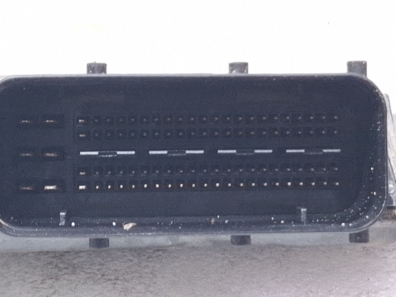 Recambio de centralita motor para skoda octavia referencia OEM IAM 03G906018HB / 5WP45637AA  