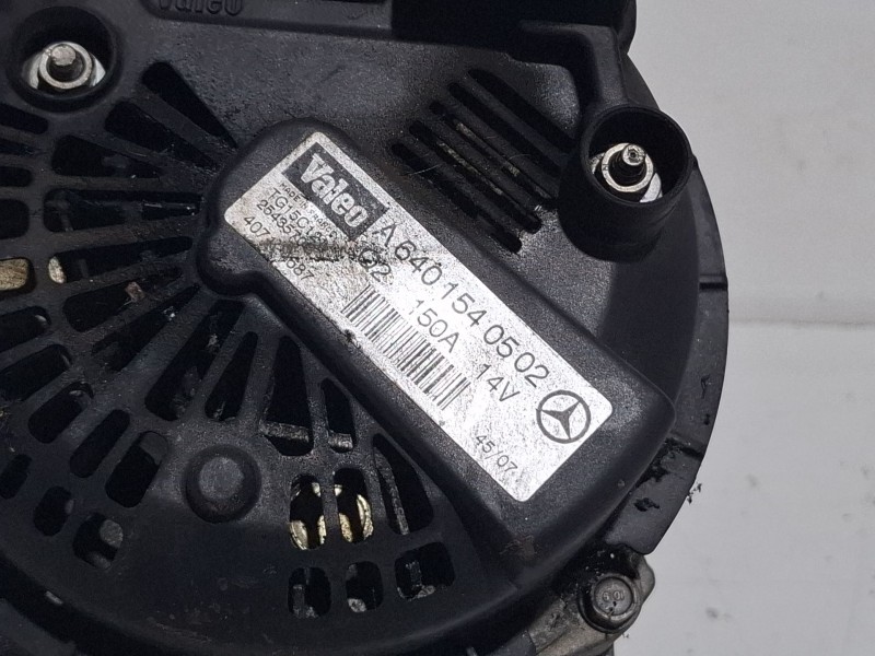 Recambio de alternador para mercedes-benz 180 cdi referencia OEM IAM A6401540502  
