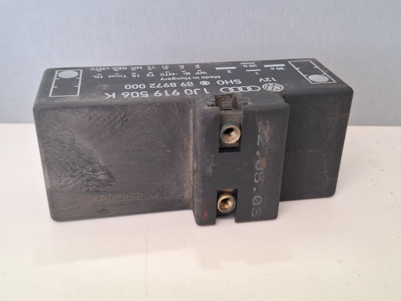 Recambio de rele electroventilador para seat león referencia OEM IAM 1j0919506k  