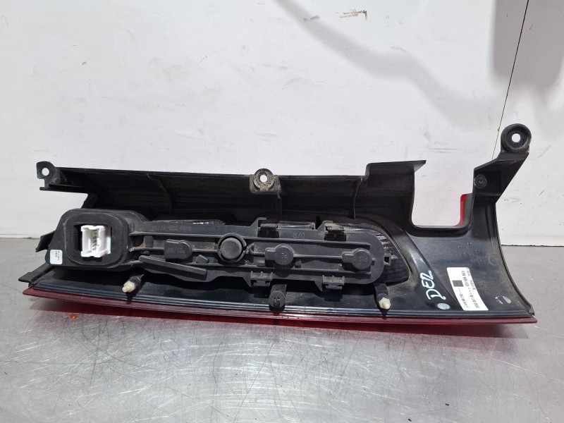 Recambio de piloto trasero derecho para mercedes-benz citan referencia OEM IAM A4159062700  