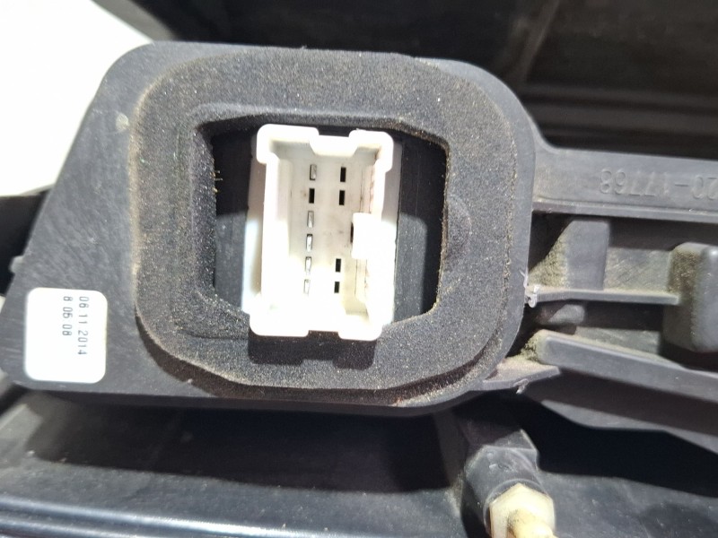 Recambio de piloto trasero derecho para mercedes-benz citan referencia OEM IAM A4159062700  