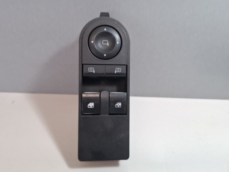 Recambio de mando elevalunas delantero izquierdo para opel astra referencia OEM IAM 13228706  