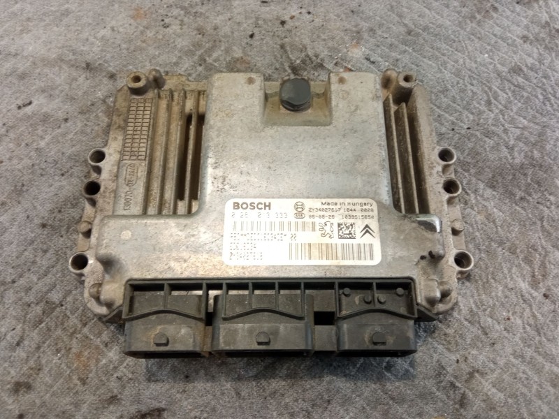 Recambio de centralita motor para suzuki santana referencia OEM IAM 0281013333  