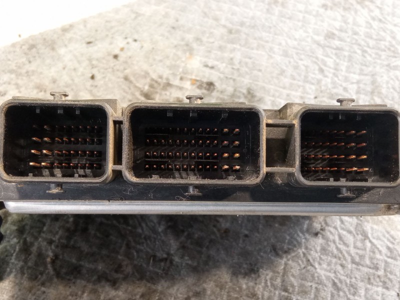 Recambio de centralita motor para suzuki santana referencia OEM IAM 0281013333  