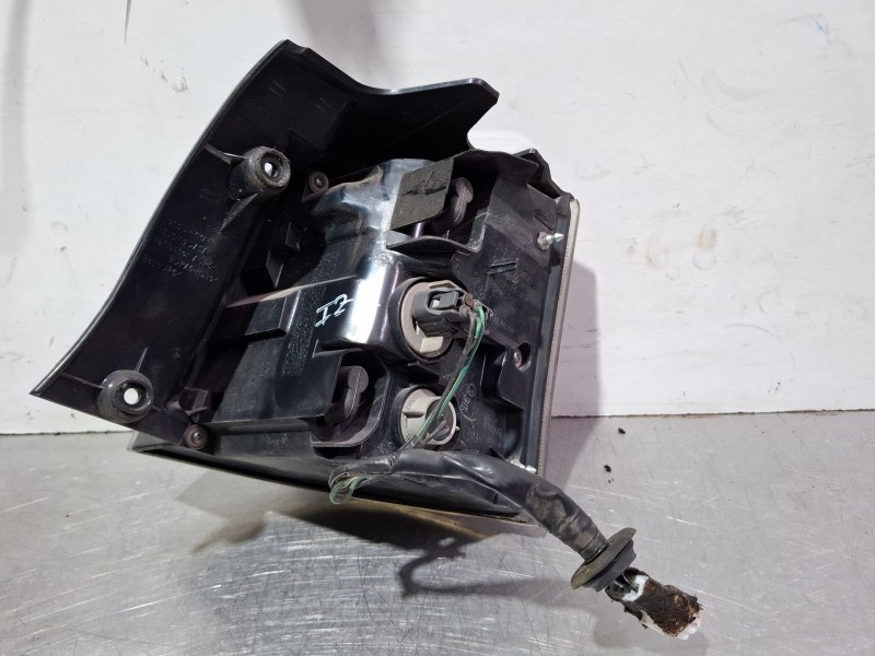 Recambio de piloto carrocería trasero izquierdo para mitsubishi outlander referencia OEM IAM 22067813  