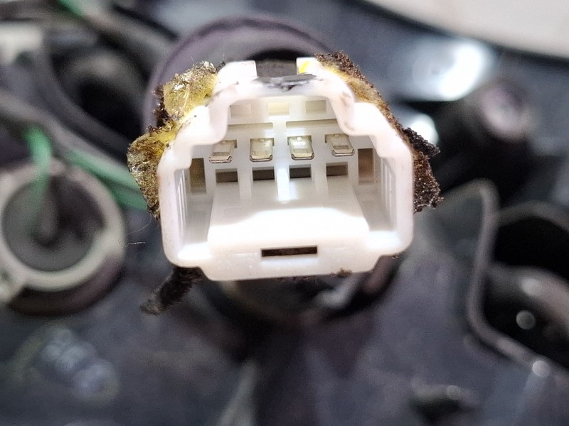 Recambio de piloto carrocería trasero izquierdo para mitsubishi outlander referencia OEM IAM 22067813  