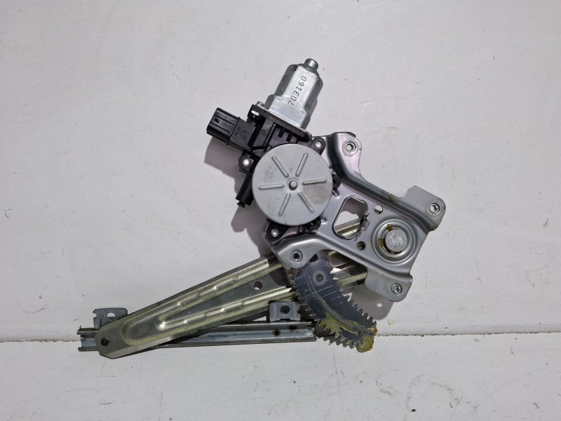 Recambio de motor elevalunas trasero izquierdo para mitsubishi outlander referencia OEM IAM 5713A086  