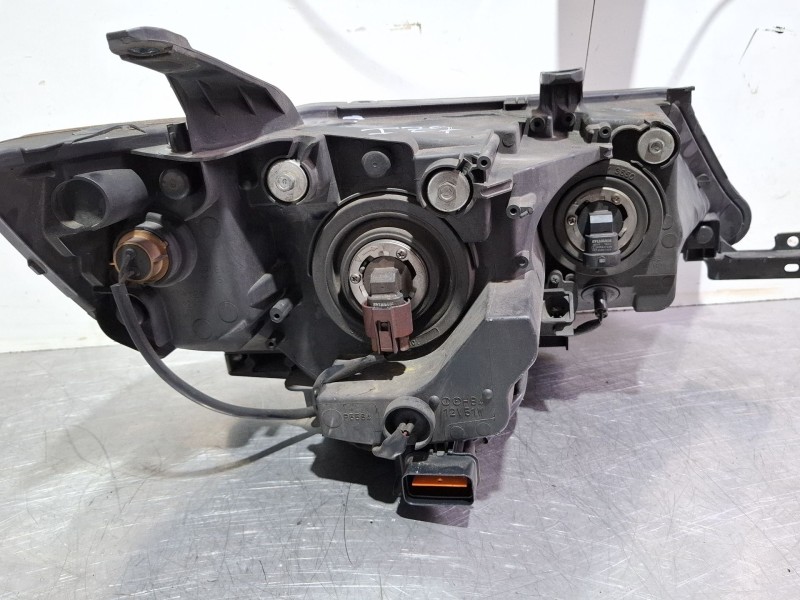 Recambio de faro delantero izquierdo para mitsubishi outlander referencia OEM IAM   