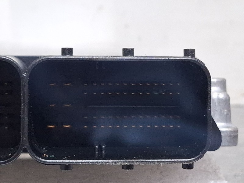 Recambio de centralita motor para bmw 320 d referencia OEM IAM 0281013501 / 7803373  