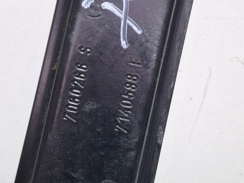 Recambio de elevalunas delantero derecho para bmw 320 d referencia OEM IAM 7060266s  