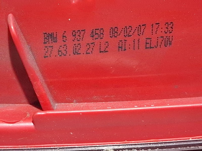 Recambio de piloto trasero derecho para bmw 320 d referencia OEM IAM 6937458  