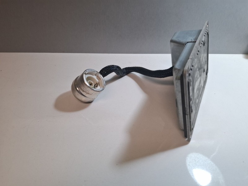 Recambio de centralita faros xenon para renault laguna referencia OEM IAM 89001411  