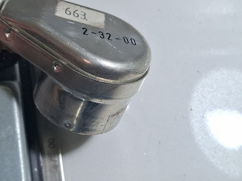 Recambio de centralita faros xenon para renault laguna referencia OEM IAM 89001411  