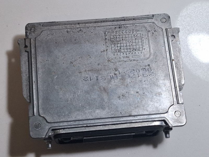Recambio de centralita faros xenon para renault laguna referencia OEM IAM 89034934  