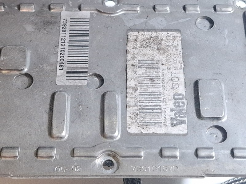 Recambio de centralita faros xenon para renault laguna referencia OEM IAM 73010157d  