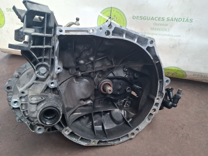 Recambio de caja cambios completa para peugeot 208 referencia OEM IAM 9674044810  