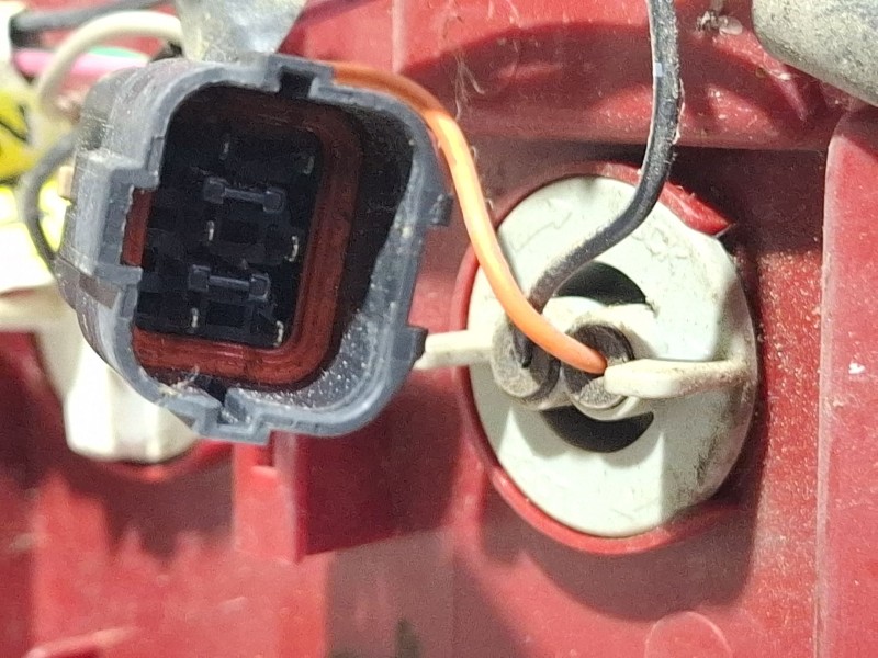 Recambio de piloto trasero izquierdo para hyundai terracan (hp) 2.9 crdi 4wd referencia OEM IAM   