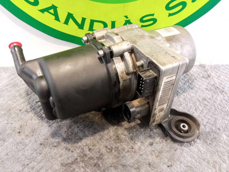 Recambio de bomba direccion asistida para suzuki santana referencia OEM IAM   
