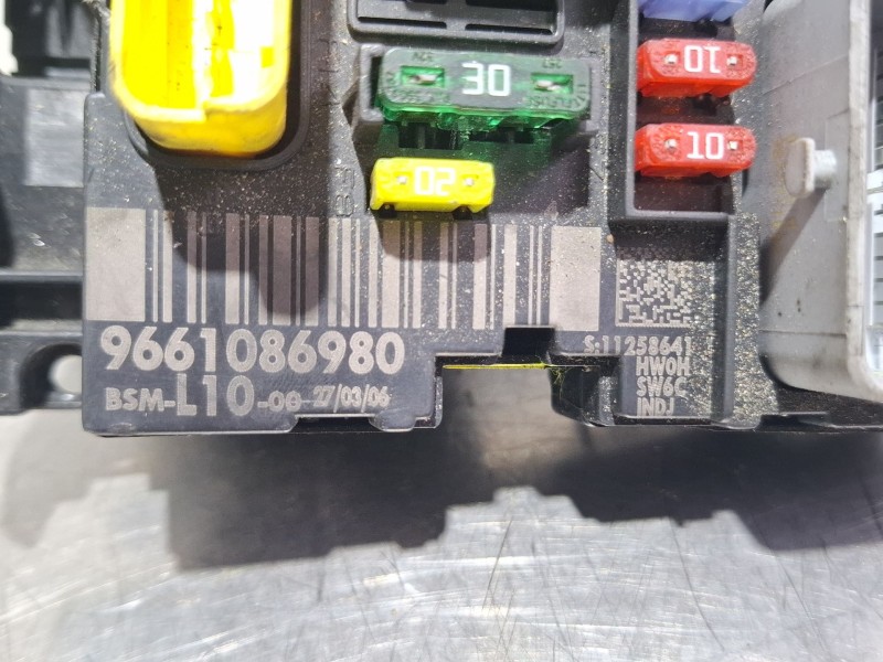Recambio de centralita bsm para peugeot 207 referencia OEM IAM 9661086980  