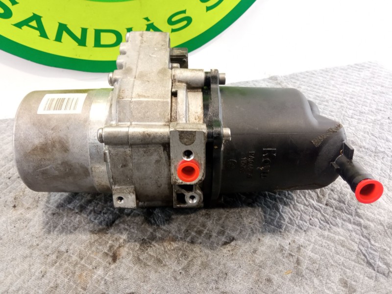 Recambio de bomba direccion asistida para suzuki santana referencia OEM IAM   