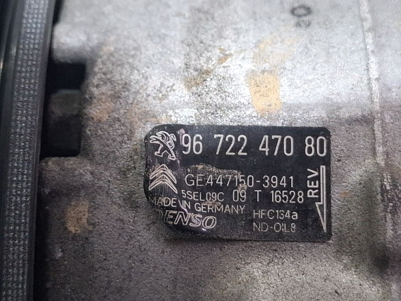 Recambio de compresor aire acondicionado para peugeot 208 referencia OEM IAM 9672247080  