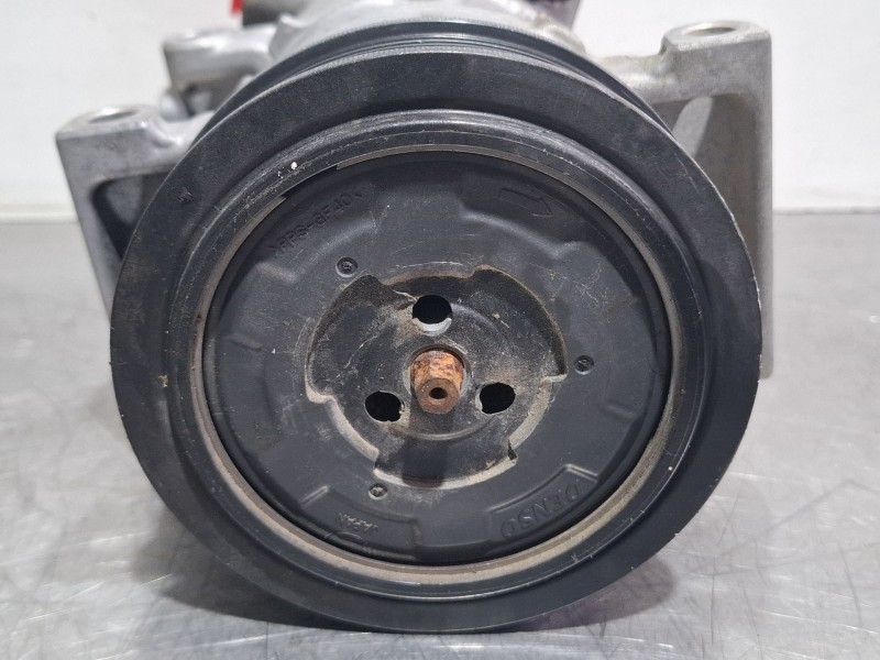 Recambio de compresor aire acondicionado para peugeot 208 referencia OEM IAM 9672247080  